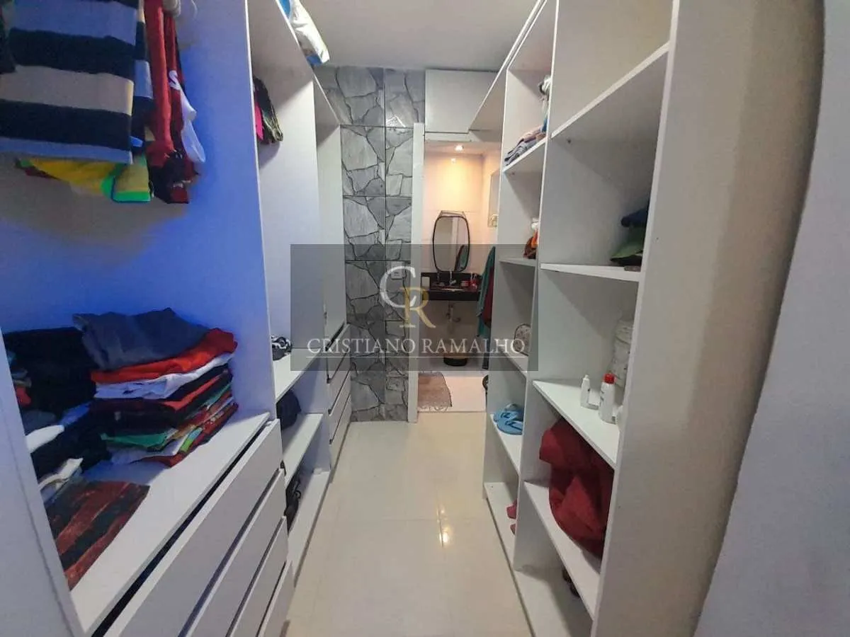 Imagem Casa à venda em Cabo Frio, São Cristóvão, com 8 quartos, 300,00m2
