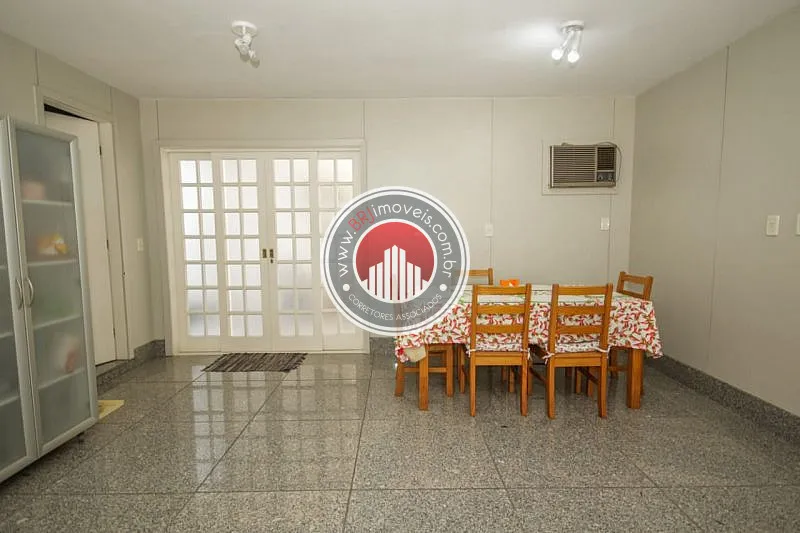 Imagem Casa Alto Padrão a Venda no bairro Barra da Tijuca - Rio de Janeiro, RJ