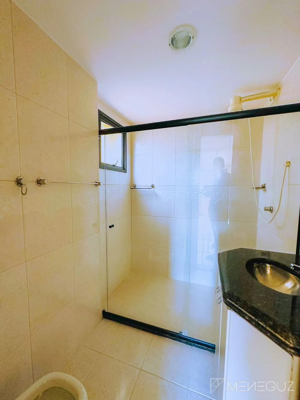 Imagem Apartamento de alto padrão a venda de frente para o mar com 4 Suítes na Deslumbrante Praia do Morro, em Guarapari