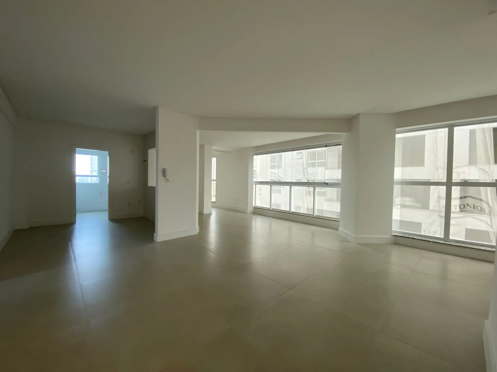 Imagem Apartamento à venda com 147m2 por R$ 1.650.000,00