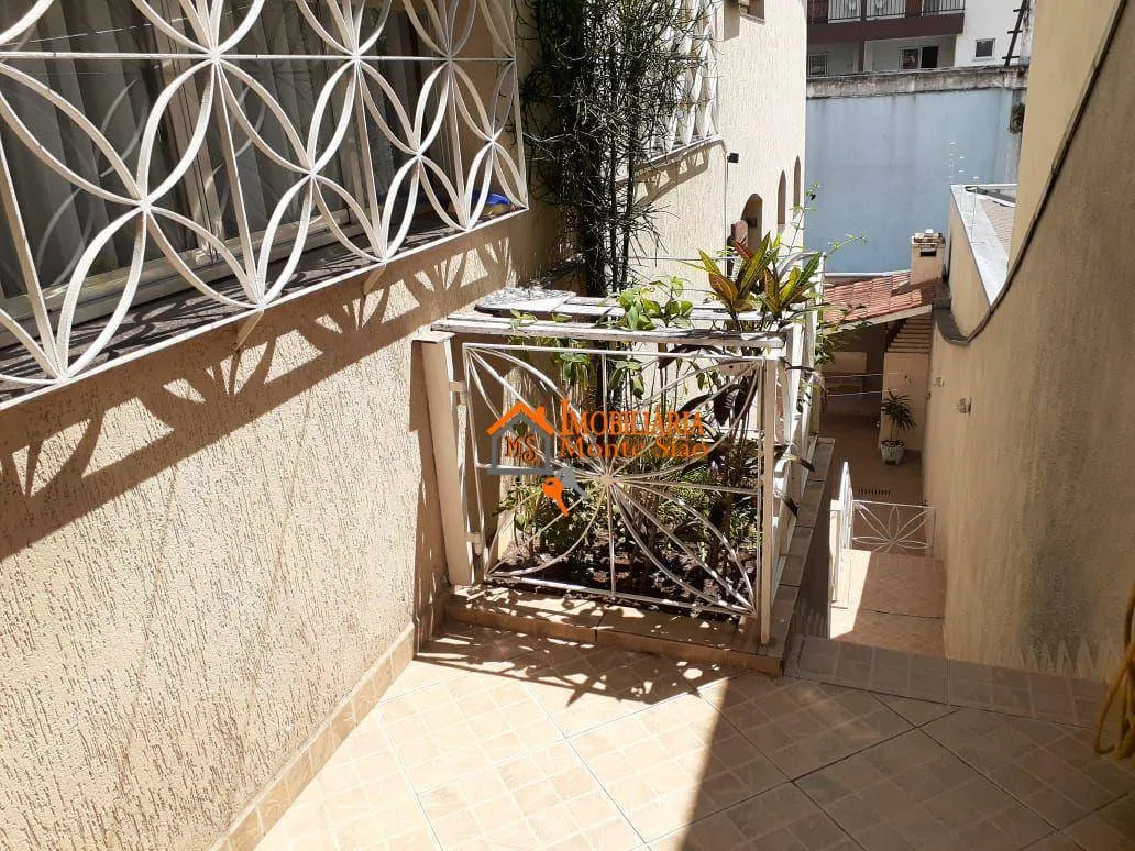 Imagem Casa com 3 dormitórios à venda, 398 m² por R$ 1.500.000,00 - Vila Galvão - Guarulhos/SP