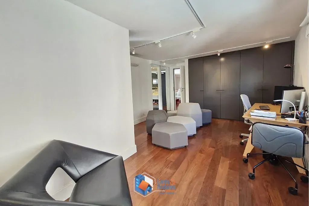 Imagem Apartamento à venda 2 Quartos 2 Suites 2 Vagas 322M² Centro São Paulo - SP