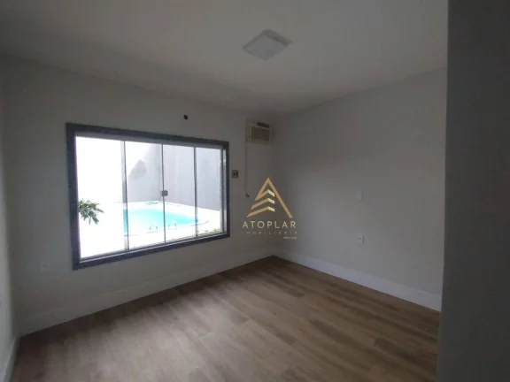 Imagem Casa com 3 dormitórios à venda, 150 m² por R$ 4.845.000,00 - Praia dos Amores - Balneário Camboriú/SC