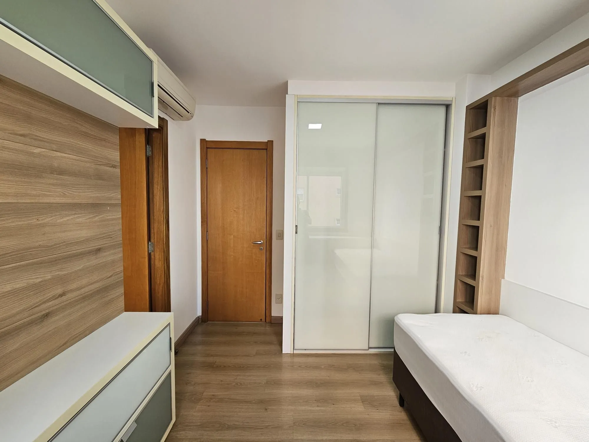 Imagem Apartamento 3 suítes na frente do Parque Germânia