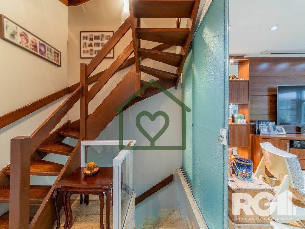 Imagem EXCLUSIVIDADE Belíssima casa de 4 suítes + gabinete no condomínio fechado Terra Mater com vista e...