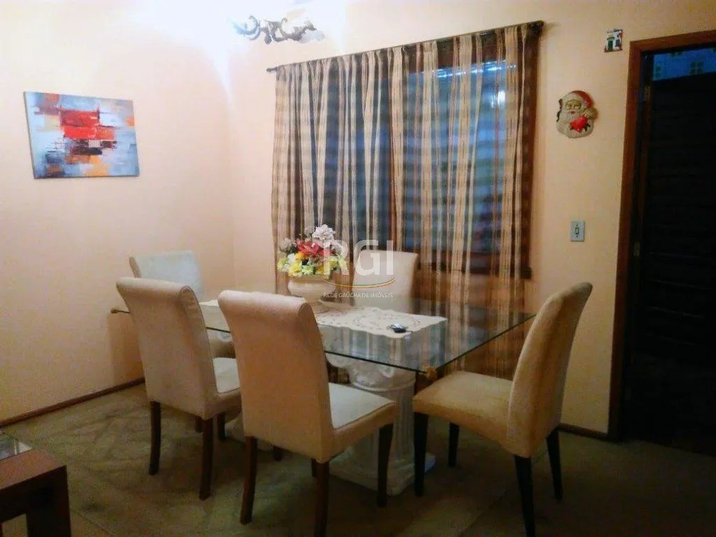 Imagem Casa para Venda - 340m², 4 dormitórios, sendo 2 suites, 3 vagas - Jardim Lindóia