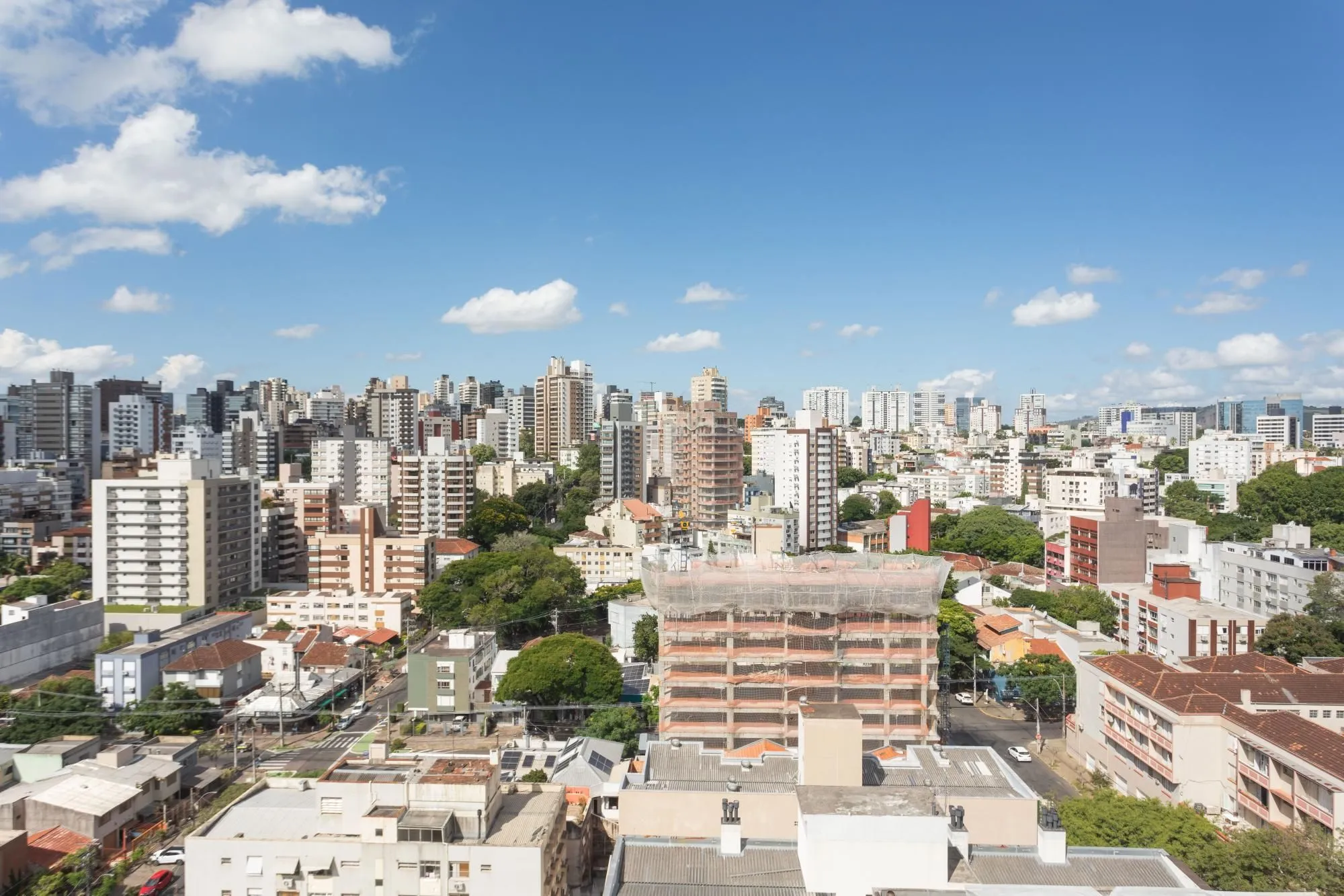 Imagem Apartamento 2 dormitórios sendo 1 suíte e 3 vagas no Petrópolis.