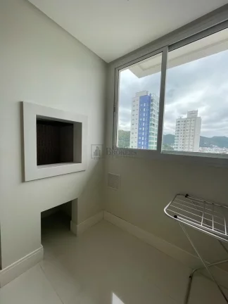 Imagem Apartamento com 3 suítes no Centro de Balneário Camboriú.