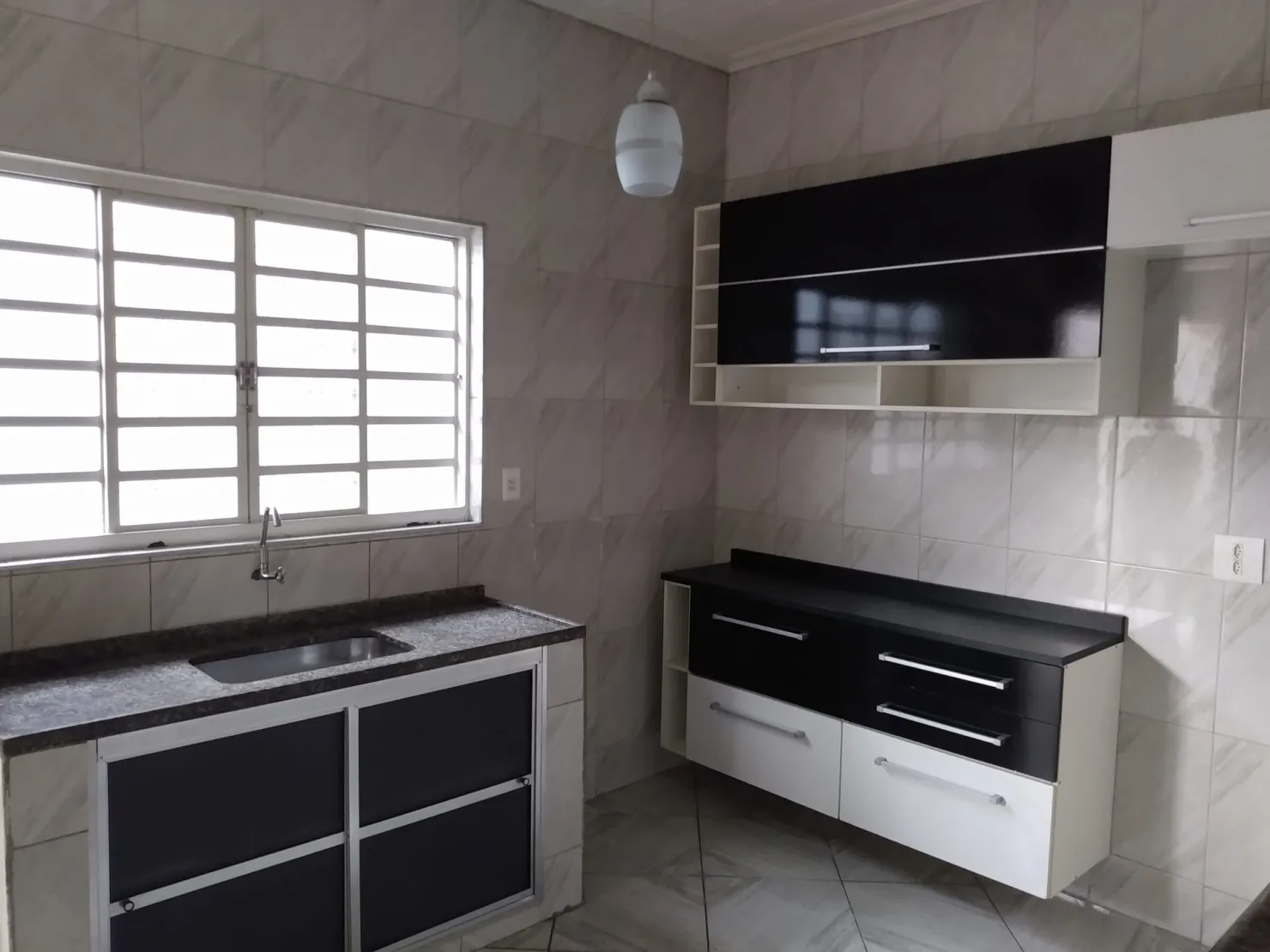 Imagem Casa à venda 1 Quarto, 2 Vagas, 125M², Jardim Santa Luzia, Pindamonhangaba - SP