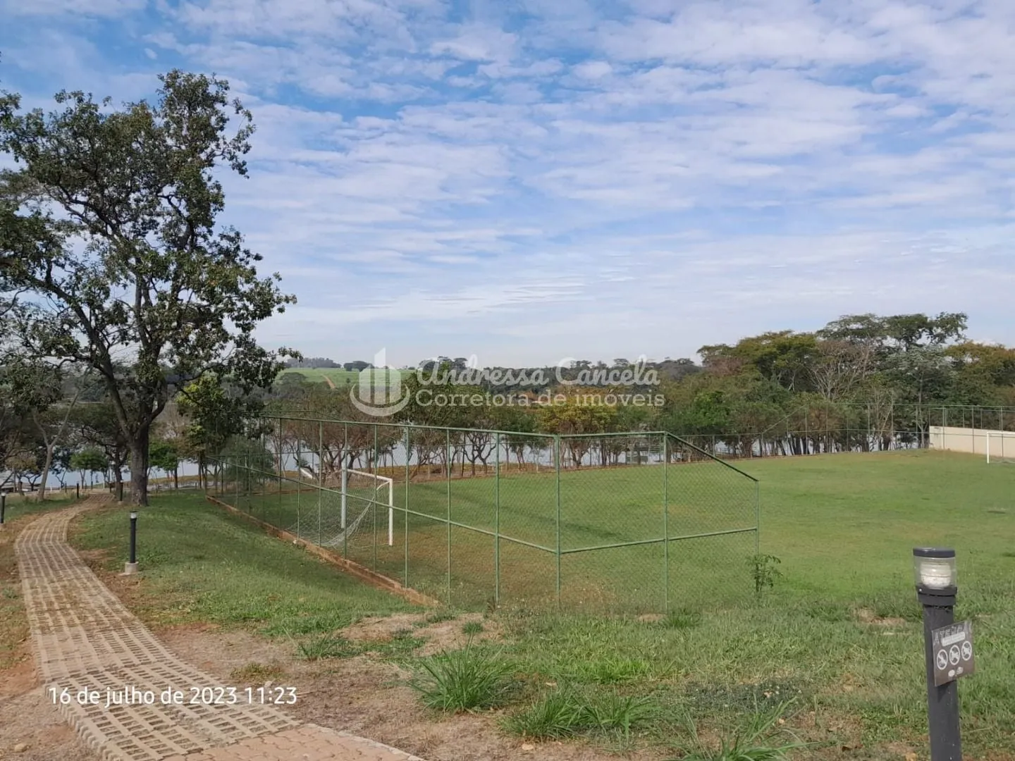 Imagem Condomínio Villagio Colombo - Rancho com 3 dormitórios à venda, 242 m² por R$ 850.000,00 - Villagio Colombo - Mendonça/SP