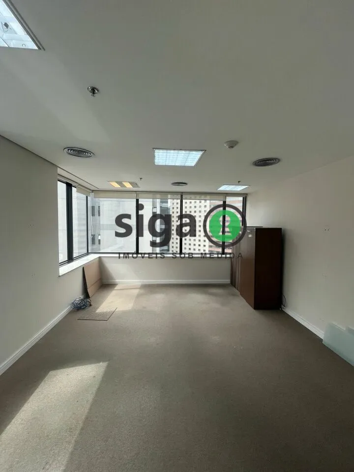 Imagem Sala Comercial e 4 banheiros à Venda, 292 m² por R$ 41.000,00