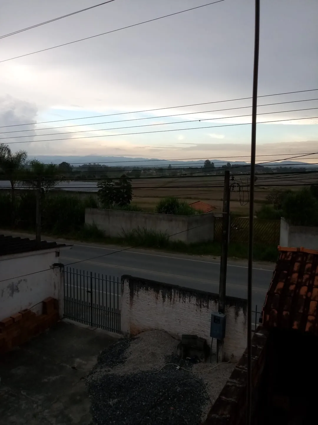 Imagem Casa à venda 3 Quartos, 2 Suites, 4 Vagas, 195M², Bom Sucesso, Pindamonhangaba - SP