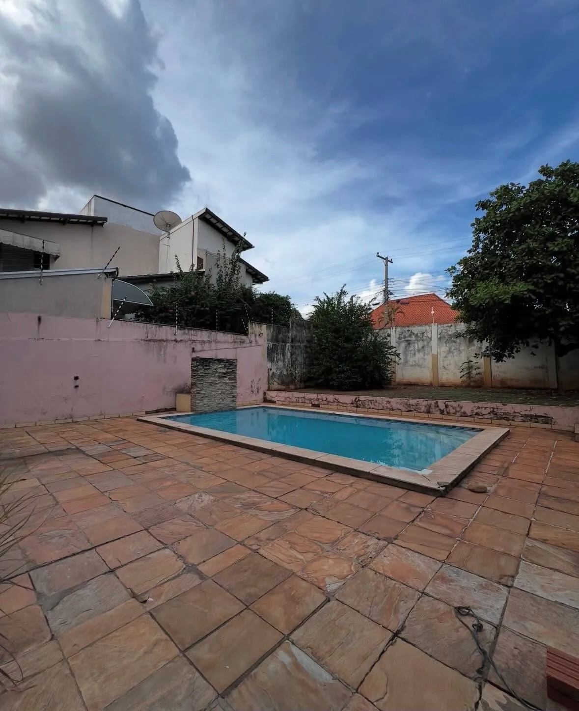 Imagem Casa 2 quartos com sacada bairro jardim Califórnia,