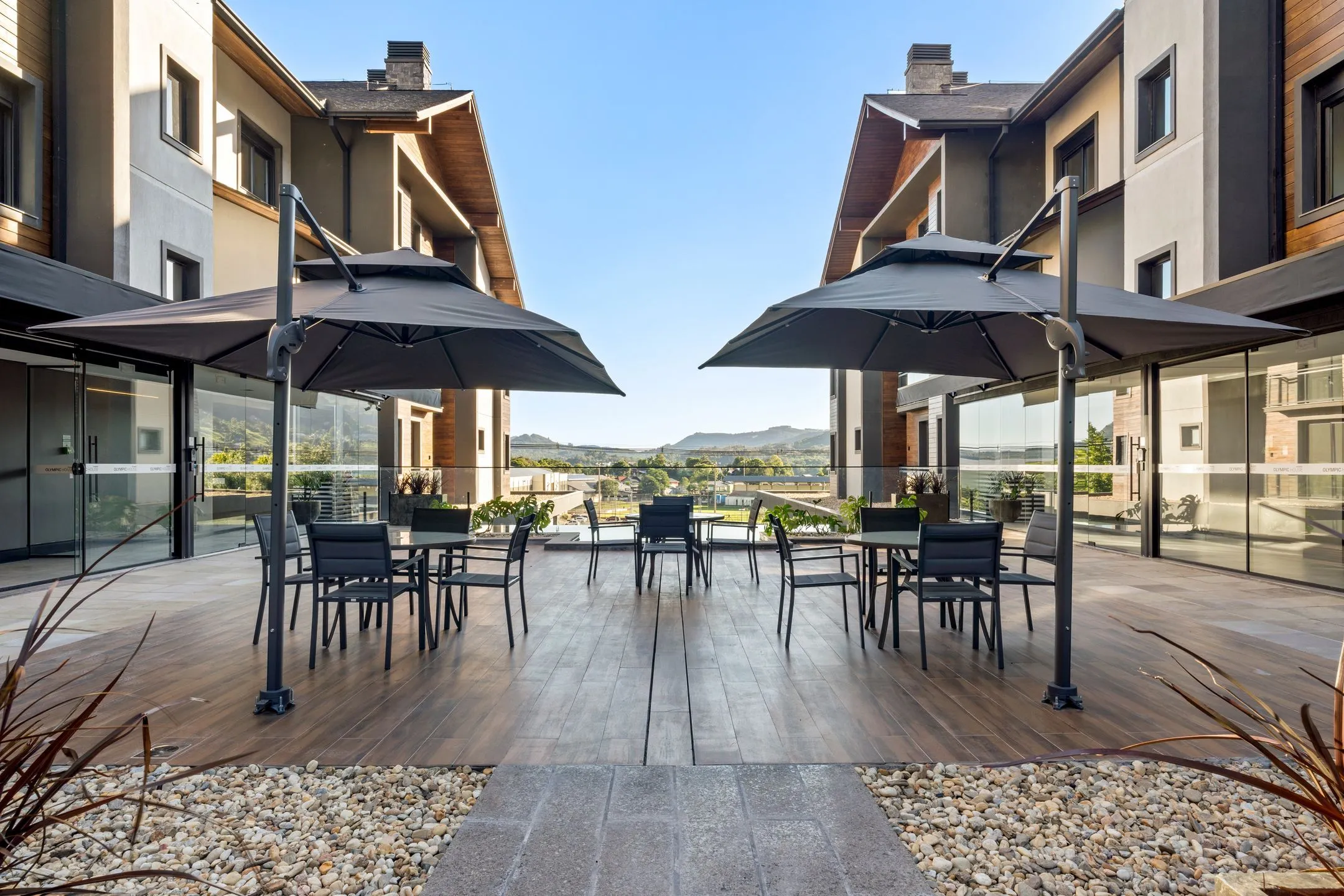 Imagem Apartamento à venda em Gramado, Varzea Grande, com 2 quartos, 61.68m2