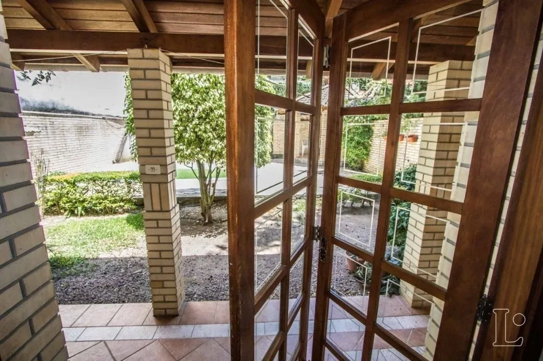 Imagem Sobrado à venda com 3 quartos, 1 suite, 4 vagas de garagem - Vila Conceição