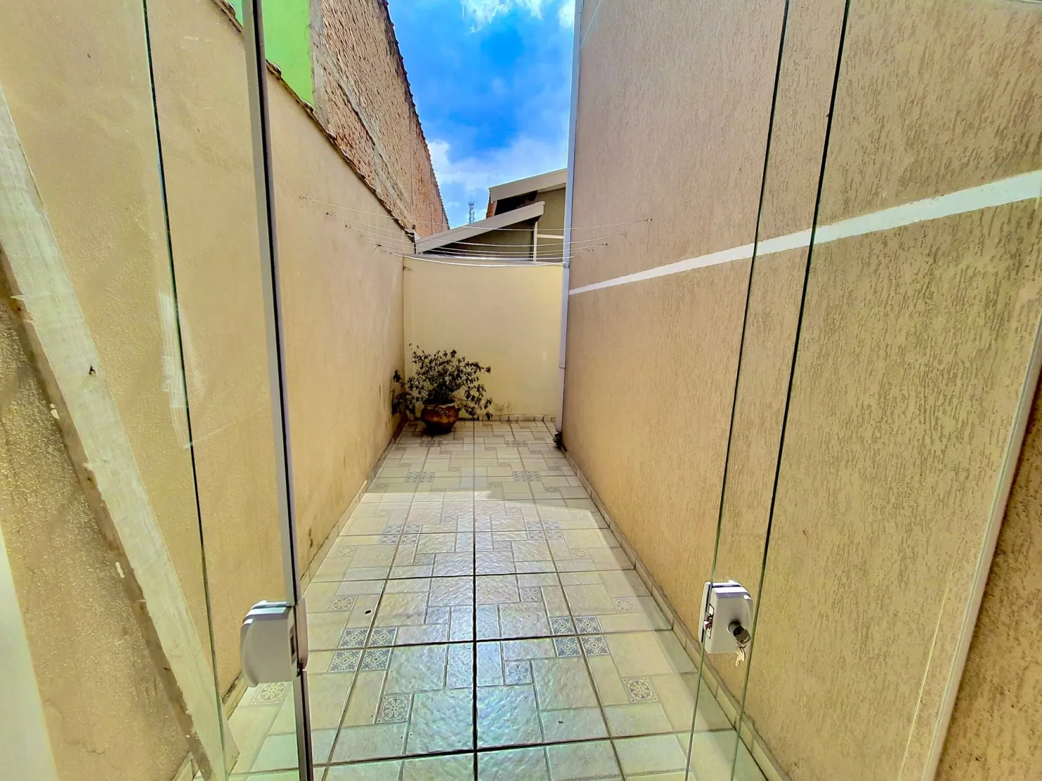 Imagem Casa à venda 3 Quartos, 1 Suite, 150M², Jardim Santa Cecília, Pindamonhangaba - SP
