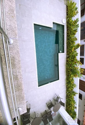 Imagem Belíssima casa com 4 Suites, 6 vagas cobertas  em Jurere Internacional a poucos passos da Praia. T...