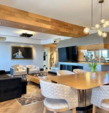 Imagem Cobertura 2 dormitórios, 218m², lareira, teto retrátil, Centro em Novo Hamburgo