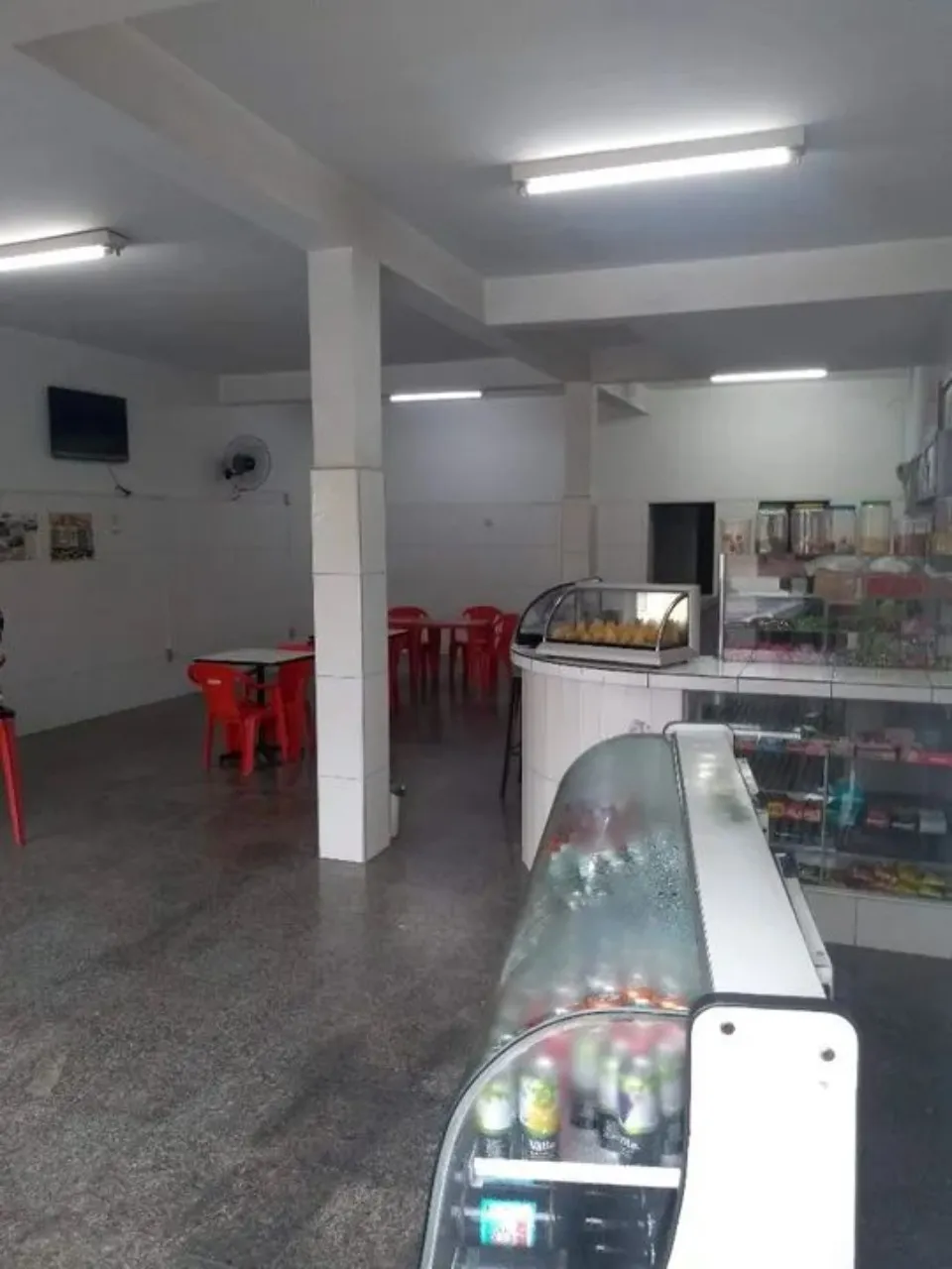 Imagem Salão comercial para locação no Jardim Maria Antônia Prado, Sorocaba-SP: 1 sala, 2 banheiros, 100m² - Ótima oportunidade!