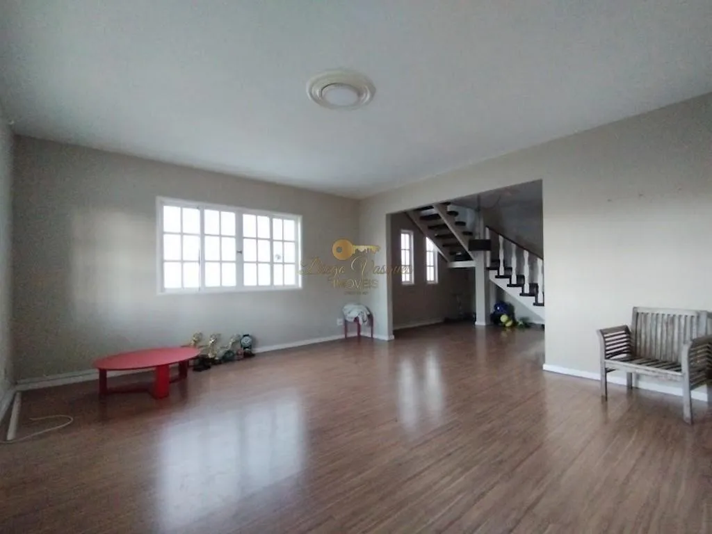 Imagem Casa em Condomínio para Venda em Teresópolis / RJ no bairro Albuquerque