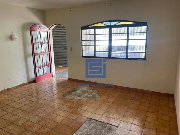 Imagem Casa com 2 dormitórios à venda, 157 m² por R$ 330.000,00 - Centro - Socorro/SP