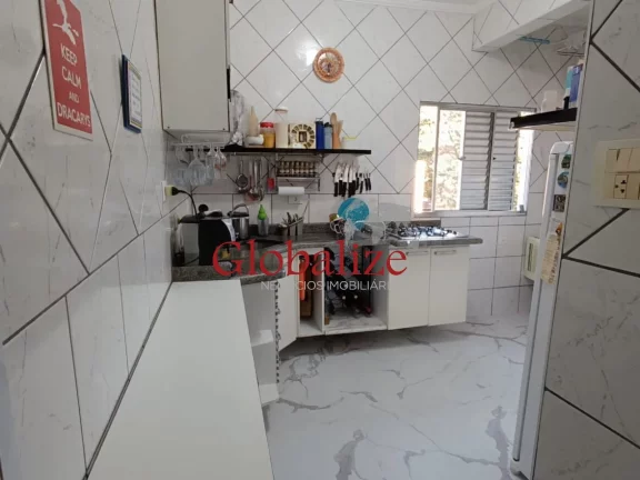 Imagem Seu refúgio pertinho do mar está aqui! APARTAMENTO NO EMBARÉ 2 DORMITÓRIOS BAIXOU O PREÇO R$ 365 MIL