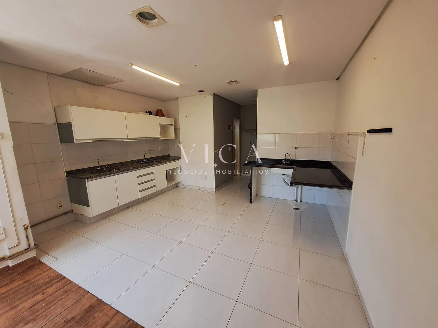 Imagem Sala para alugar 96m² por R$ 6.450,00/mês - Alphaville Comercial Barueri