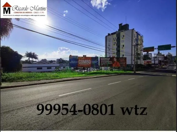 Foto do imóvel Terreno à Venda ou Locação, 942 m²em Michel - Criciúma