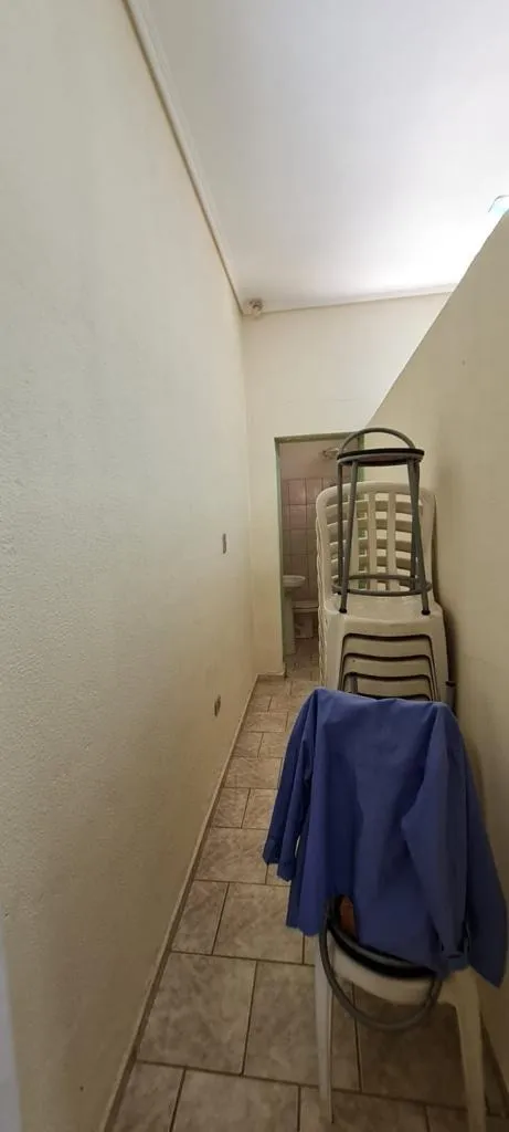 Imagem Casa Sobrado Mobiliada, com Salão Comercial de 70m² com estrutura para Restaurante/Pizzaria