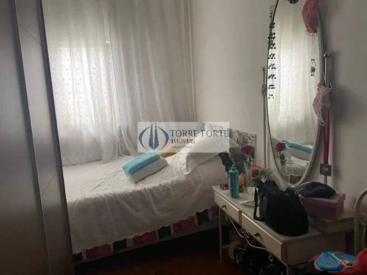 Imagem Bela casa 3 dormitórios 2 banheiros e 5 vagas no Tatuapé