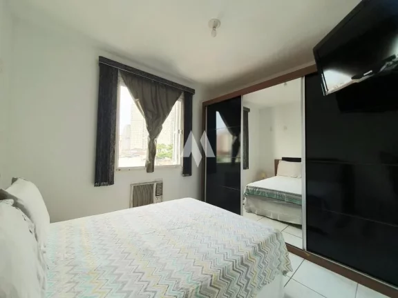 Imagem Apartamento á Venda - 2 dormitórios, 1 vaga de garagem - Marapé - Santos
