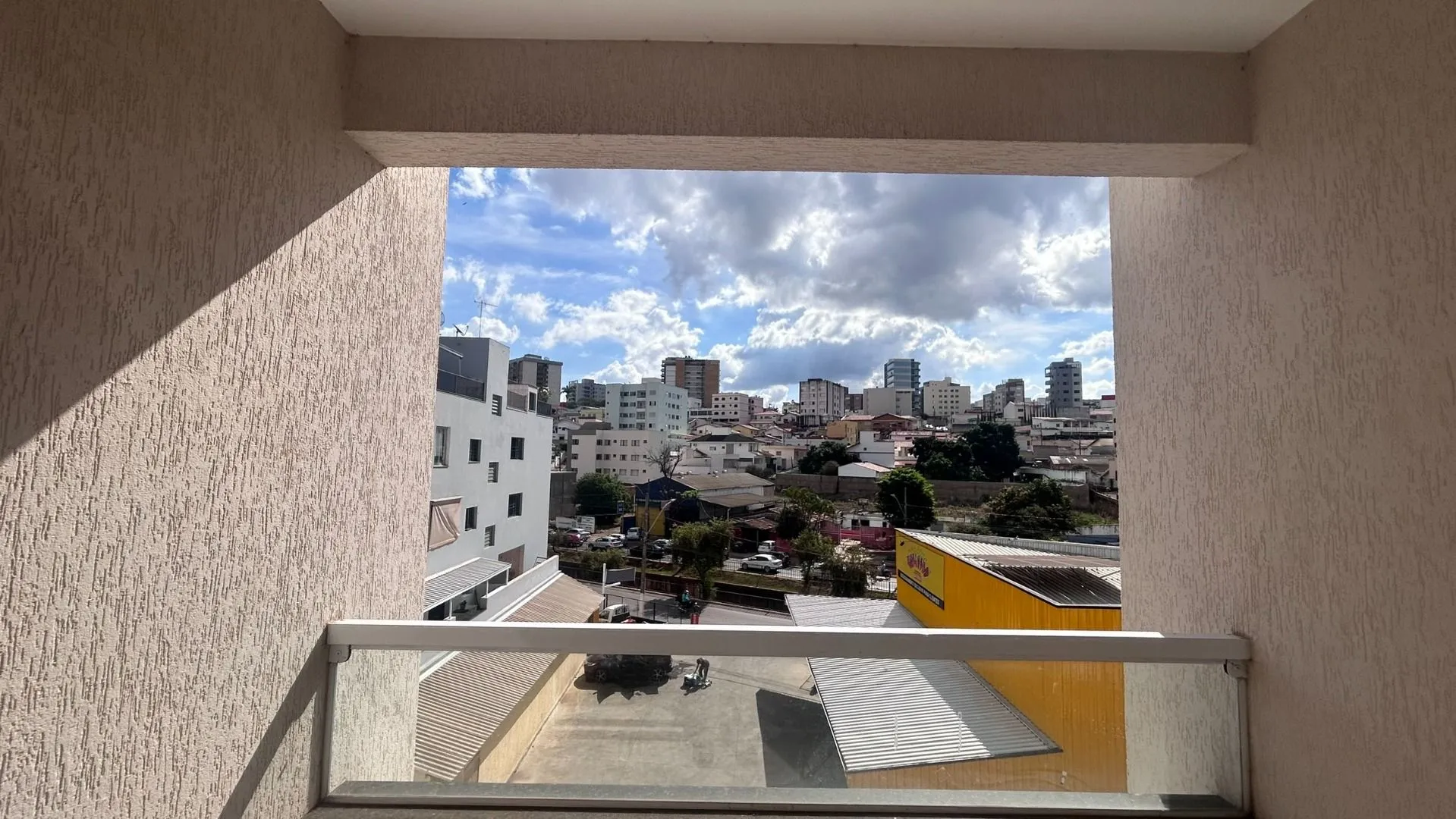 Imagem Apartamento à venda, 64 m² por R$ 300.000,00 - Antônio Caixeta - Patos de Minas/MG