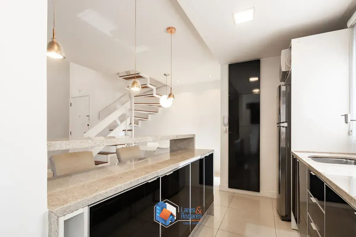Imagem Duplex para venda em Pinheiros com 2 quartos, sendo 2 suítes, 73m²