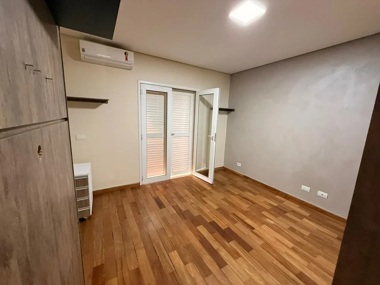 Imagem Sobrado com 4 Quartos à Venda, 494 m² em City América - São Paulo