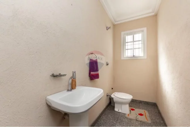 Imagem Casa bem localizada com 4 dormitórios 2 suíte 7 vagas 382m2