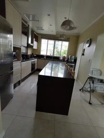 Imagem Casa em Belém Novo grande com 3 quartos, escritório