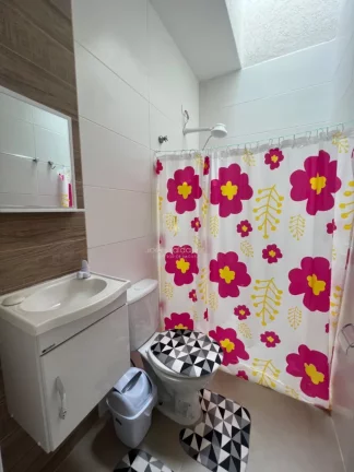 Imagem Casa para locação temporada em Guaratuba com Piscina para 8 pessoas (disponível para ano novo)
