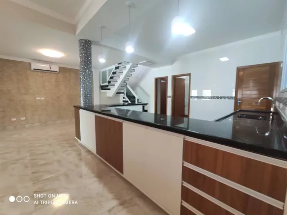 Imagem Sobrado com 5 dorms, Flórida, Praia Grande - R$ 1.5 mi, Cod: 2668