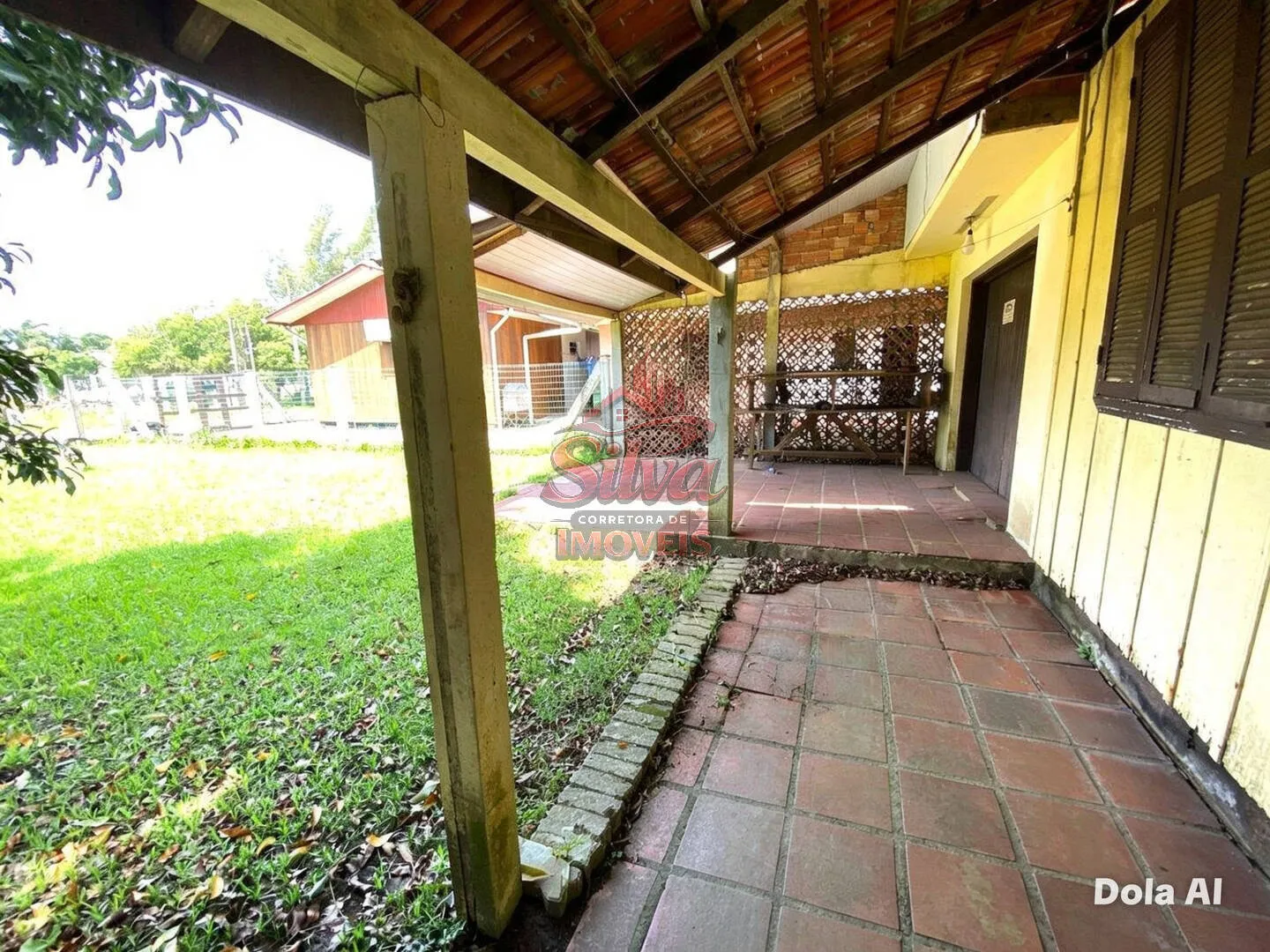 Imagem Casa 4 dormitórios em região de moradores no Mariluz