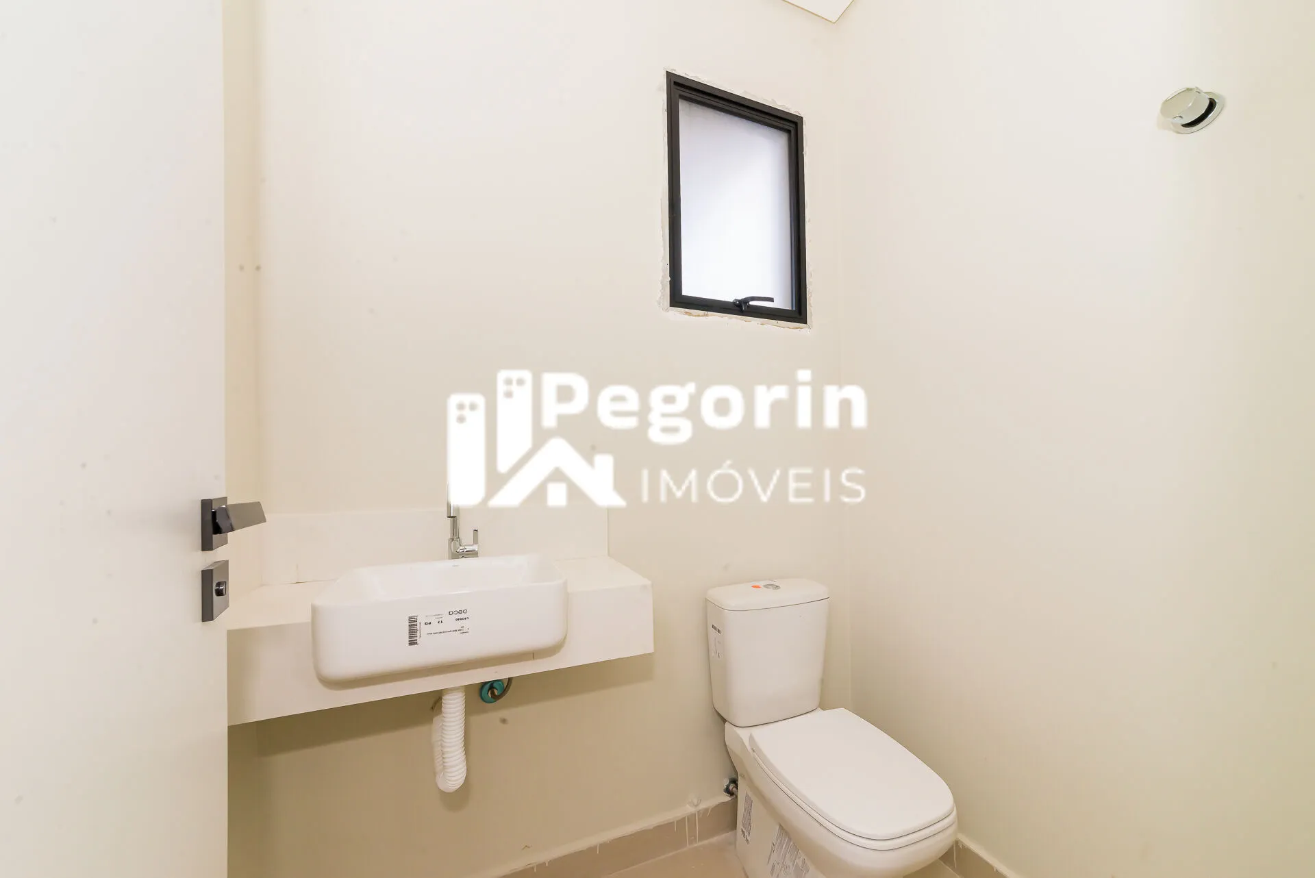 Imagem Casa Triplex 03 quartos todos com suíte