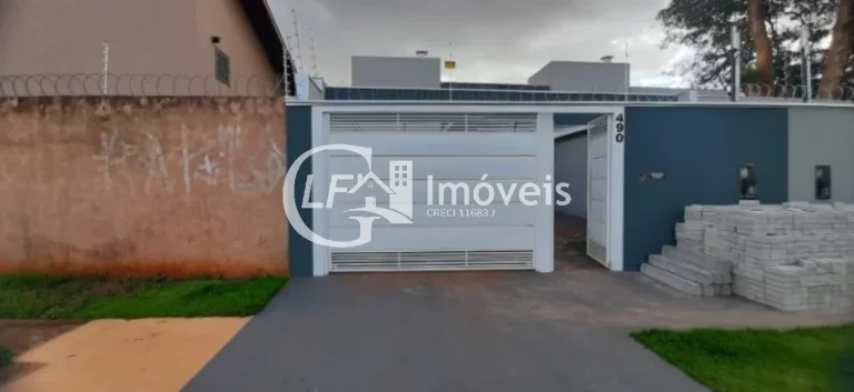 Imagem Imperdível! Casa à venda em Campo Grande-MS, Parque Residencial Rita Vieira. 3 quartos, 2 suítes, 1 sala, 1 banheiro, 2 vagas, 100m².