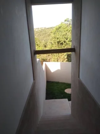 Imagem *CASA INDIVIDUAL, BAIRRO SAMAMBAIA II
*EM LOTE DE 180 M²
*CONSTITUÍDA POR: 2 QUARTOS, SALA, COZINH...