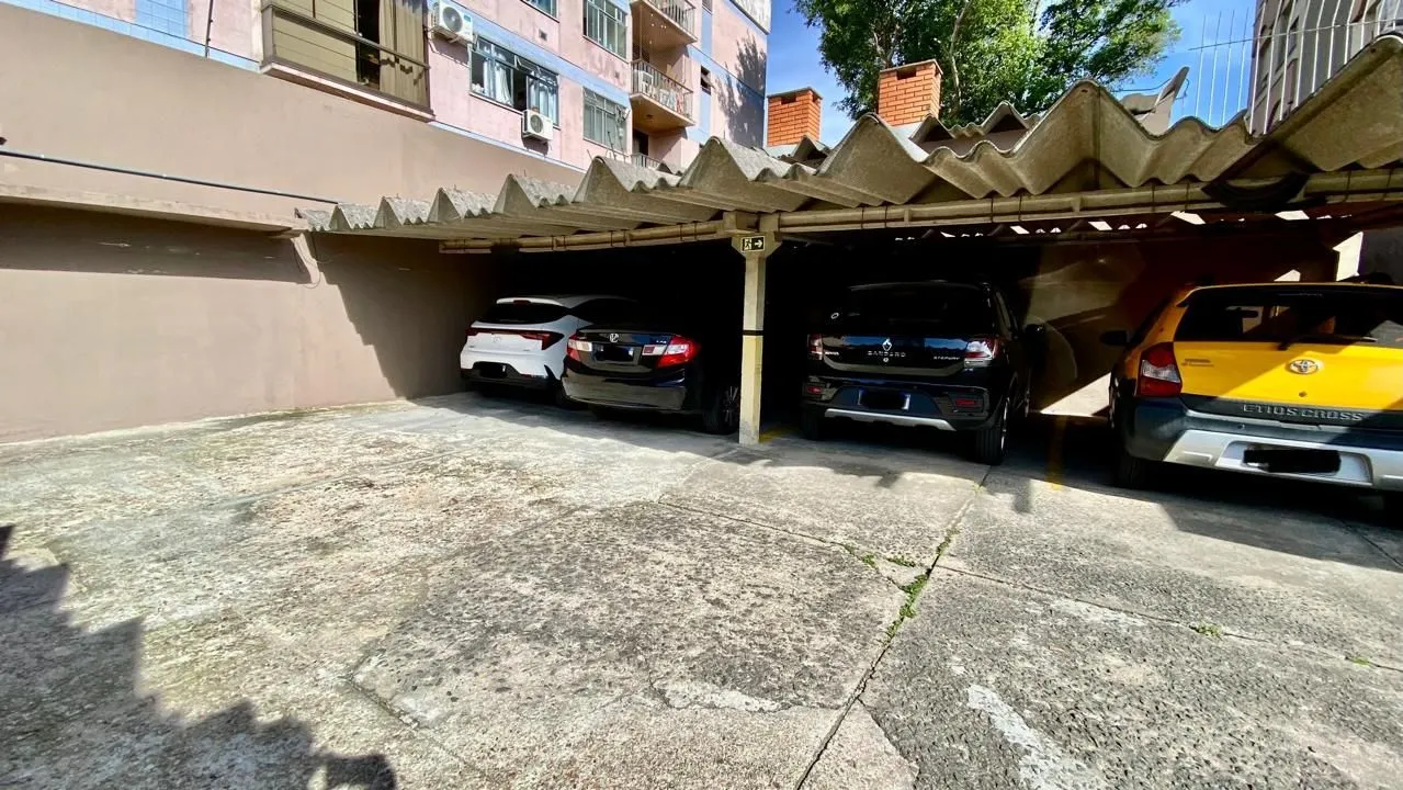 Imagem Cobertura de 2 dormitórios com terraço e vista panorâmica.