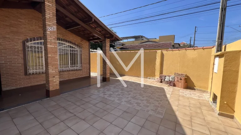 Imagem Casa para Venda 3 Quartos Edícula com WC 150m² - Bairro Santana