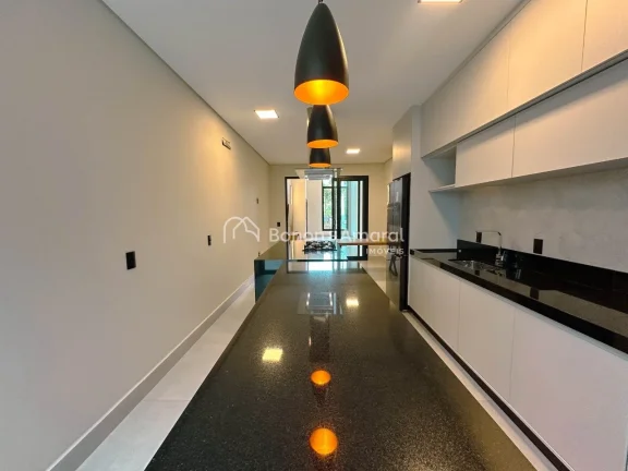 Imagem Maravilhosa casa térrea, acabamento de primeira, com 3 quartos sendo 3 suítes e a master com close...