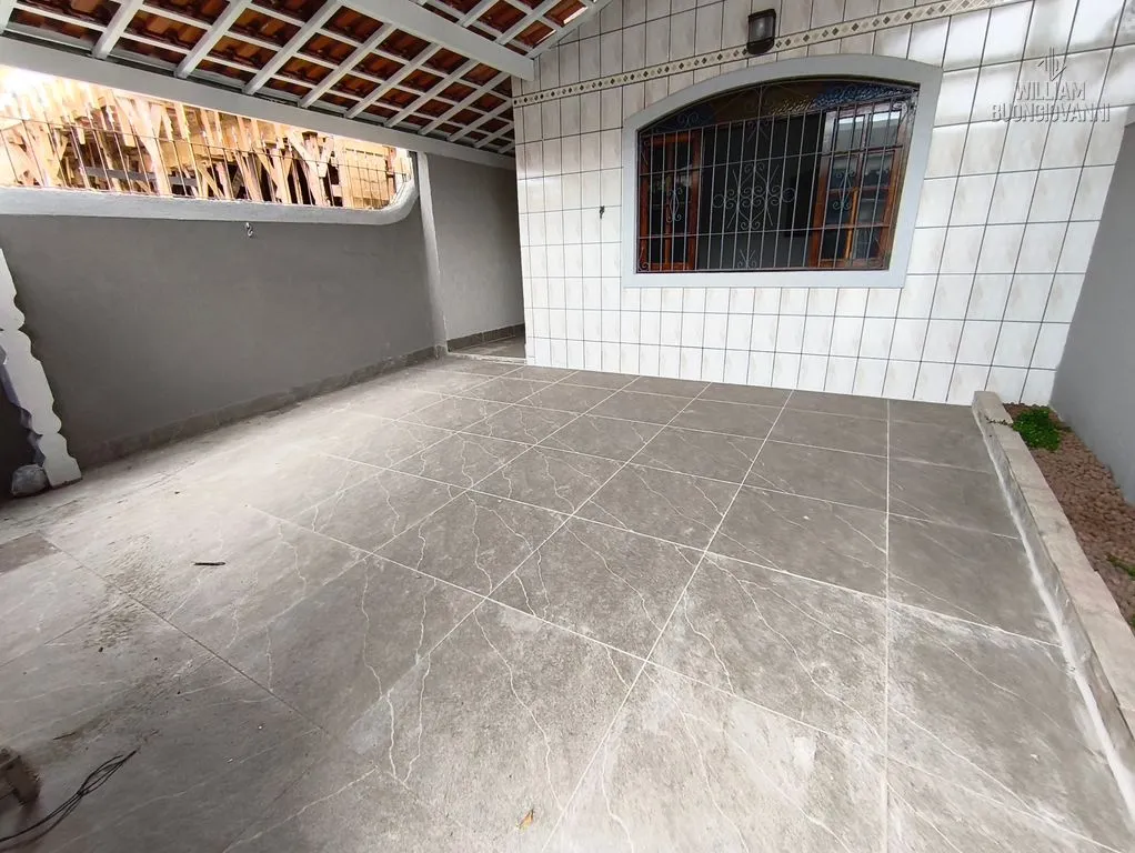 Imagem MARAVILHOSA CASA COM PISCINA 2 QUARTOS, 300 METROS DO MAR - Apenas R$ 780.000,00