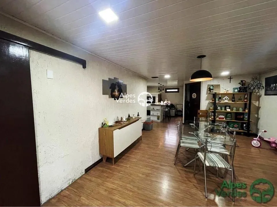 Imagem Vende-se casa na Vila do Cedro em Canela/RS