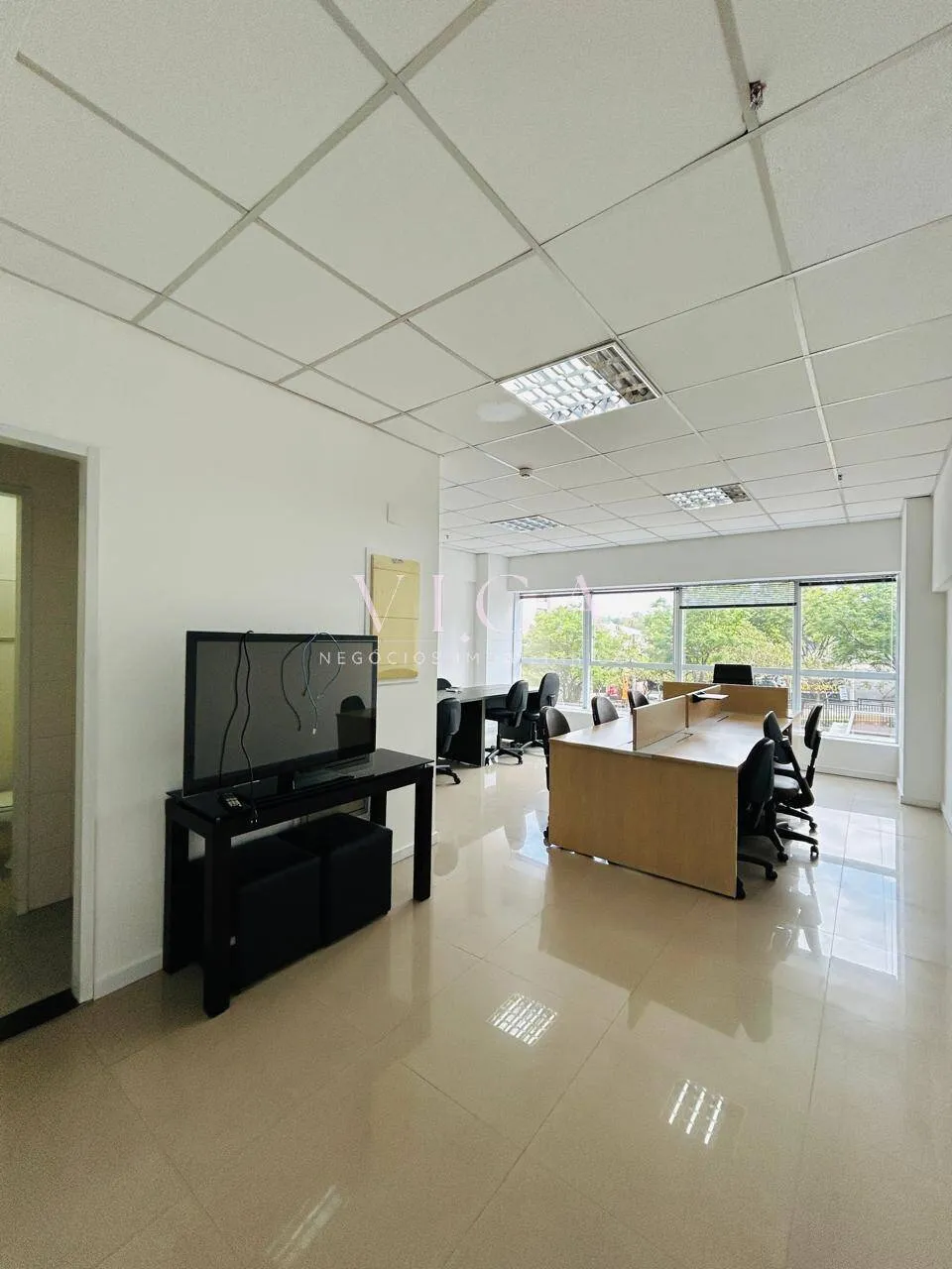 Imagem Sala mobiliada 42 m2 a venda por R$ 350.000,01 - Alphaville/SP