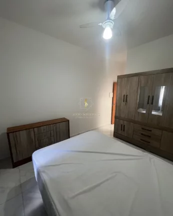 Imagem Casa com piscina e mobiliada para Venda em Guaratuba(Nereidas). 250m do mar, terreno, ótima localização!