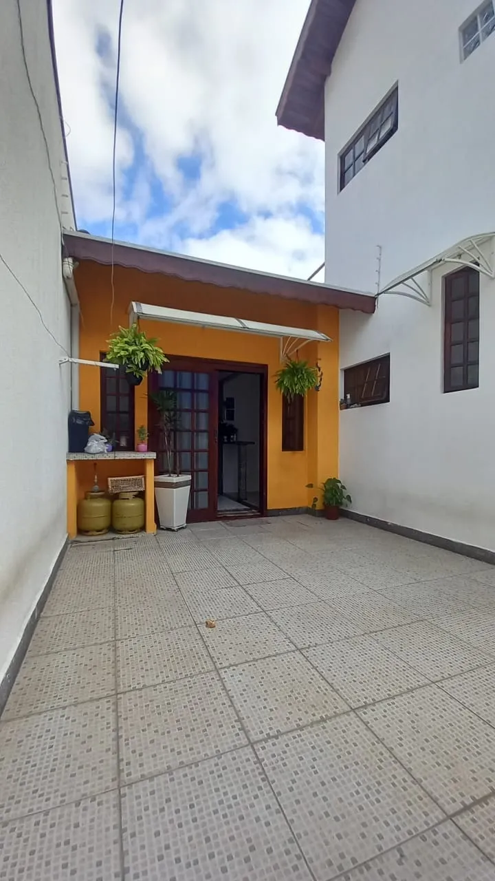 Imagem Casa à venda 4 Quartos, 1 Suite, 250M², Esplanada Independência, Taubaté - SP